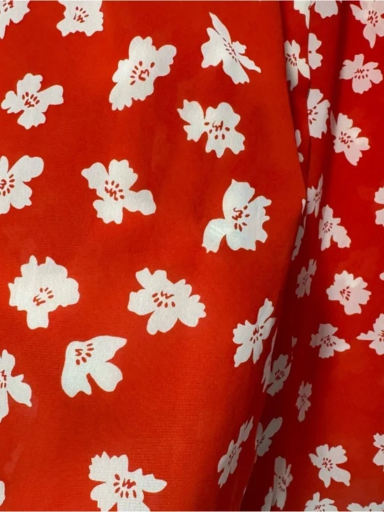 Red Floral Blouse with Contrast Peter Collar 06-0207 - Picture 5 of 11